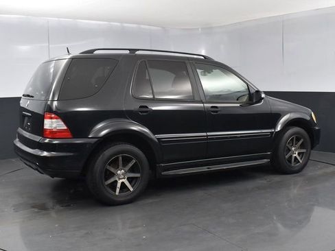 Used 2002 Mercedes-Benz ML 320 4MATIC image 3