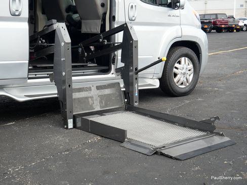 Used 2017 RAM ProMaster 1500 w/ Premium Appearance Group FWD image 14
