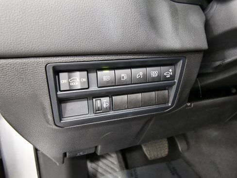 Used 2025 Toyota Sequoia SR5 AWD/4WD image 20
