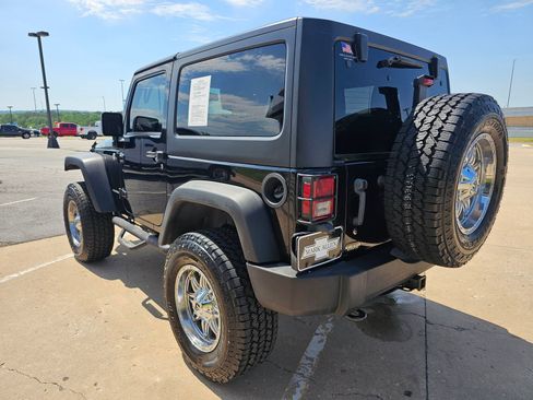 Used 2013 Jeep Wrangler Rubicon w/ PWR Convenience Group AWD/4WD image 5