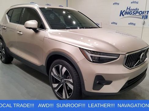 Used 2024 Volvo XC40 B5 Plus w/ Protection Package Premier AWD/4WD image 1