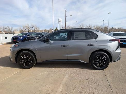 New 2026 Subaru Solterra Premium w/ Premium Convenience Package image 7