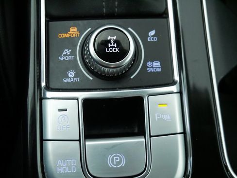 Certified 2024 Kia Telluride S w/ S Sunroof Package AWD/4WD image 36
