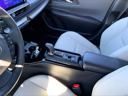 Used 2026 Toyota Prius Limited image 14