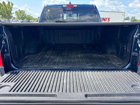 Used 2022 RAM 1500 Big Horn AWD/4WD image 11