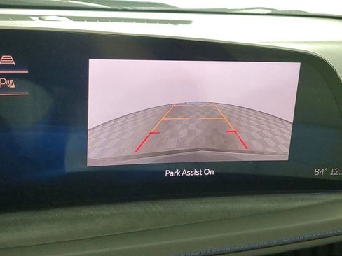 Used 2024 Cadillac XT4 Sport image 17