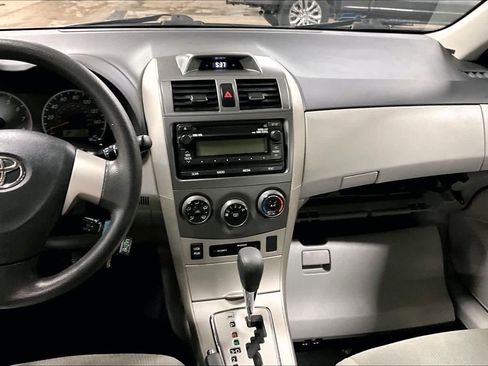 Used 2012 Toyota Corolla LE image 6