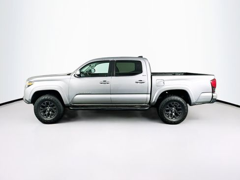Used 2021 Toyota Tacoma SR5 image 4