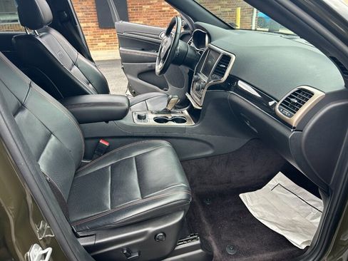 Used 2016 Jeep Grand Cherokee Limited 75th Anniversary AWD/4WD image 12