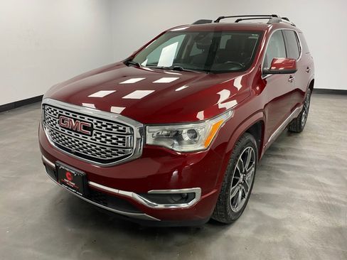 Used 2018 GMC Acadia Denali w/ Technology Package image 2