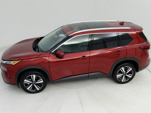 Used 2024 Nissan Rogue SL w/ SL Premium Package image 26