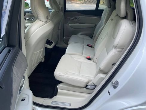 Certified 2024 Volvo XC90 B6 Ultimate AWD/4WD image 12