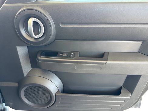 Used 2011 Dodge Nitro Heat AWD/4WD image 20