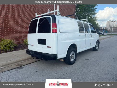 Used 2015 GMC Savana 2500 RWD image 18