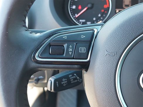 Used 2016 Audi A3 1.8T Premium image 16