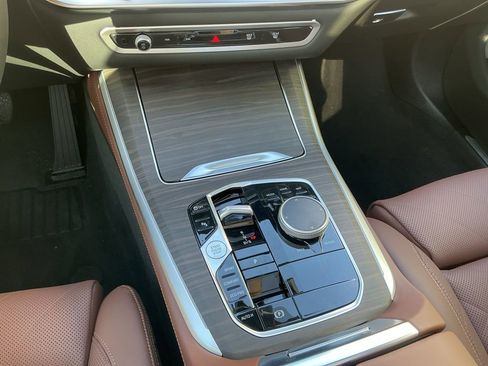 New 2026 BMW X5 sDrive40i w/ Climate Comfort Package image 11