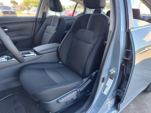 New 2025 Nissan Sentra SV w/ All-Weather Package image 6