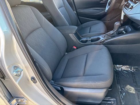 Used 2024 Toyota Corolla LE FWD image 30