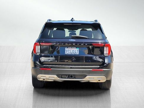 Used 2026 Ford Explorer Active w/ Active Comfort Package image 5