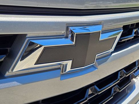 Used 2023 Chevrolet Silverado 1500 RST w/ Z71 Off-Road Package AWD/4WD image 5
