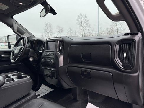 Used 2021 Chevrolet Silverado 2500 W/T image 19
