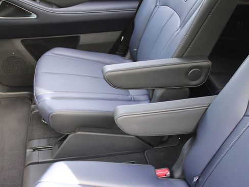 Certified 2026 INFINITI QX60 Sport w/ Dark Cargo Package image 34