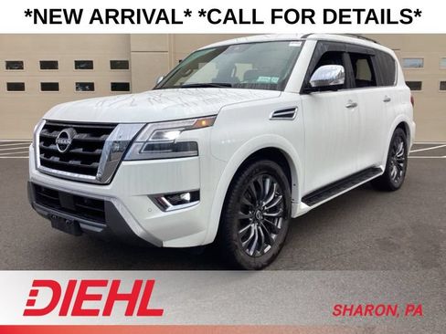 Used 2023 Nissan Armada Platinum w/ Captain's Chairs Package AWD/4WD image 3