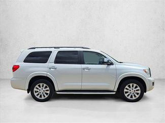 Used 2017 Toyota Sequoia Platinum AWD/4WD video 4