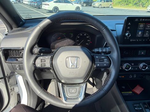 Used 2023 Honda CR-V Sport Touring image 13
