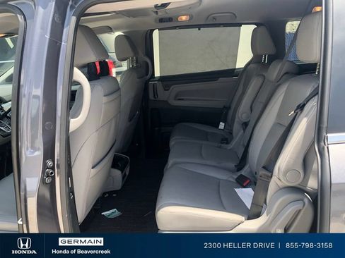 Used 2024 Honda Odyssey Touring image 9