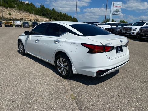 Used 2022 Nissan Altima 2.5 S FWD image 4