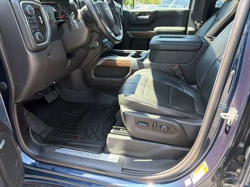 Used 2021 Chevrolet Silverado 1500 High Country w/ Z71 Off-Road Package AWD/4WD image 9