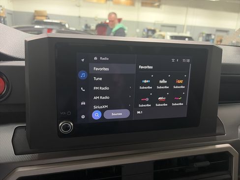 Used 2024 Toyota Tacoma TRD Off-Road image 18