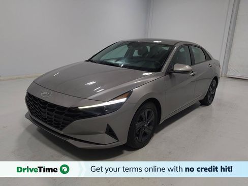 Used 2023 Hyundai Elantra SEL FWD image 1