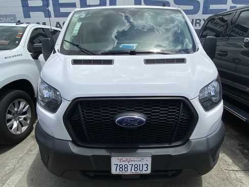 Used 2023 Ford Transit 250 Low Roof RWD image 3