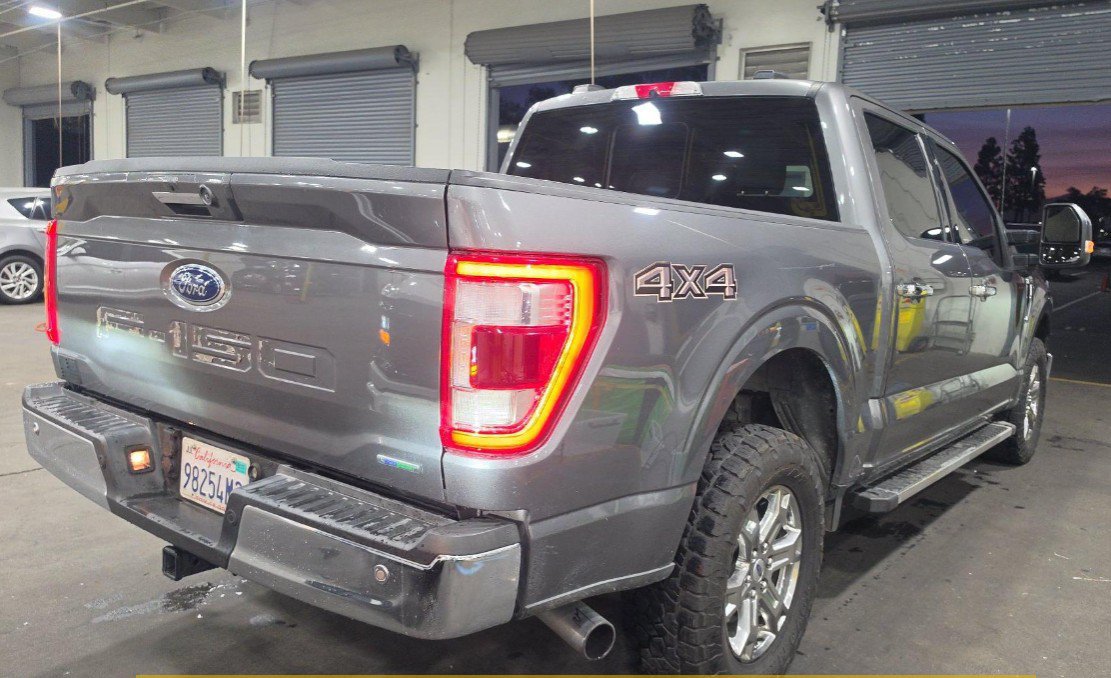 Used 2022 Ford F150 Lariat w/ Equipment Group 502A High AWD/4WD image 3