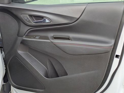 Used 2023 Chevrolet Equinox RS w/ LPO, Cargo Package image 28