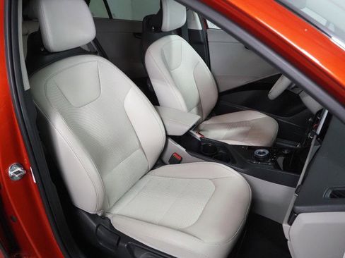 Used 2023 Kia Niro Wind image 3