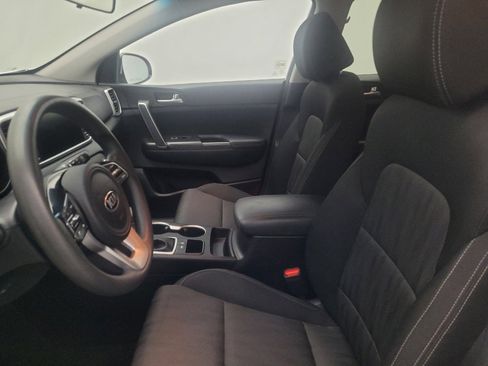Used 2022 Kia Sportage LX FWD image 17