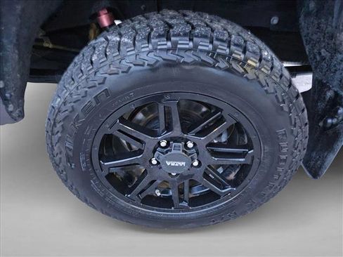 Used 2019 Toyota Tundra SR5 w/ SR5 Upgrade Package AWD/4WD image 23