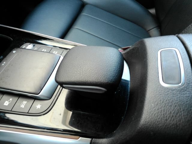 Used 2021 Mercedes-Benz GLB 250 w/ Premium Package image 47