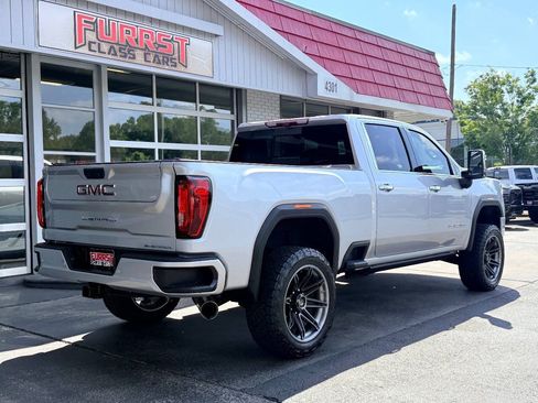 Used 2023 GMC Sierra 2500 Denali w/ Denali Ultimate Package AWD/4WD image 3