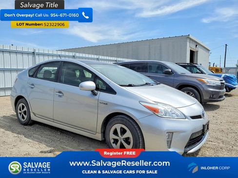 Used 2013 Toyota Prius Four w/ Deluxe Solar Roof Pkg FWD image 5