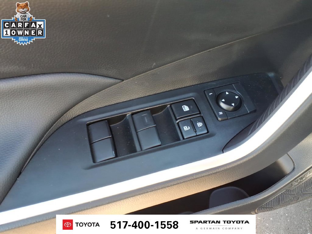 Used 2024 Toyota RAV4 LE AWD/4WD image 15