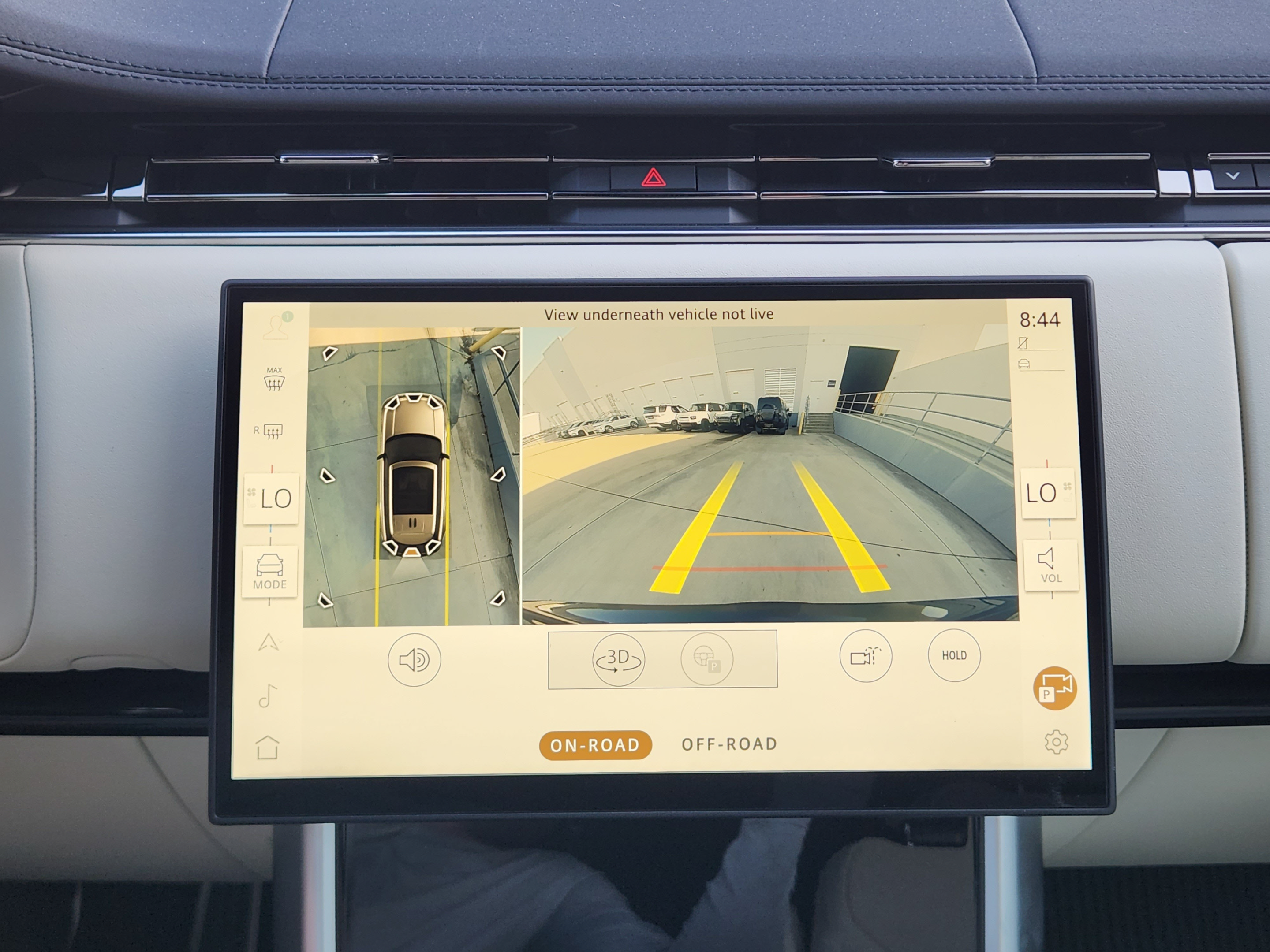 New 2026 Land Rover Range Rover SE AWD/4WD image 13