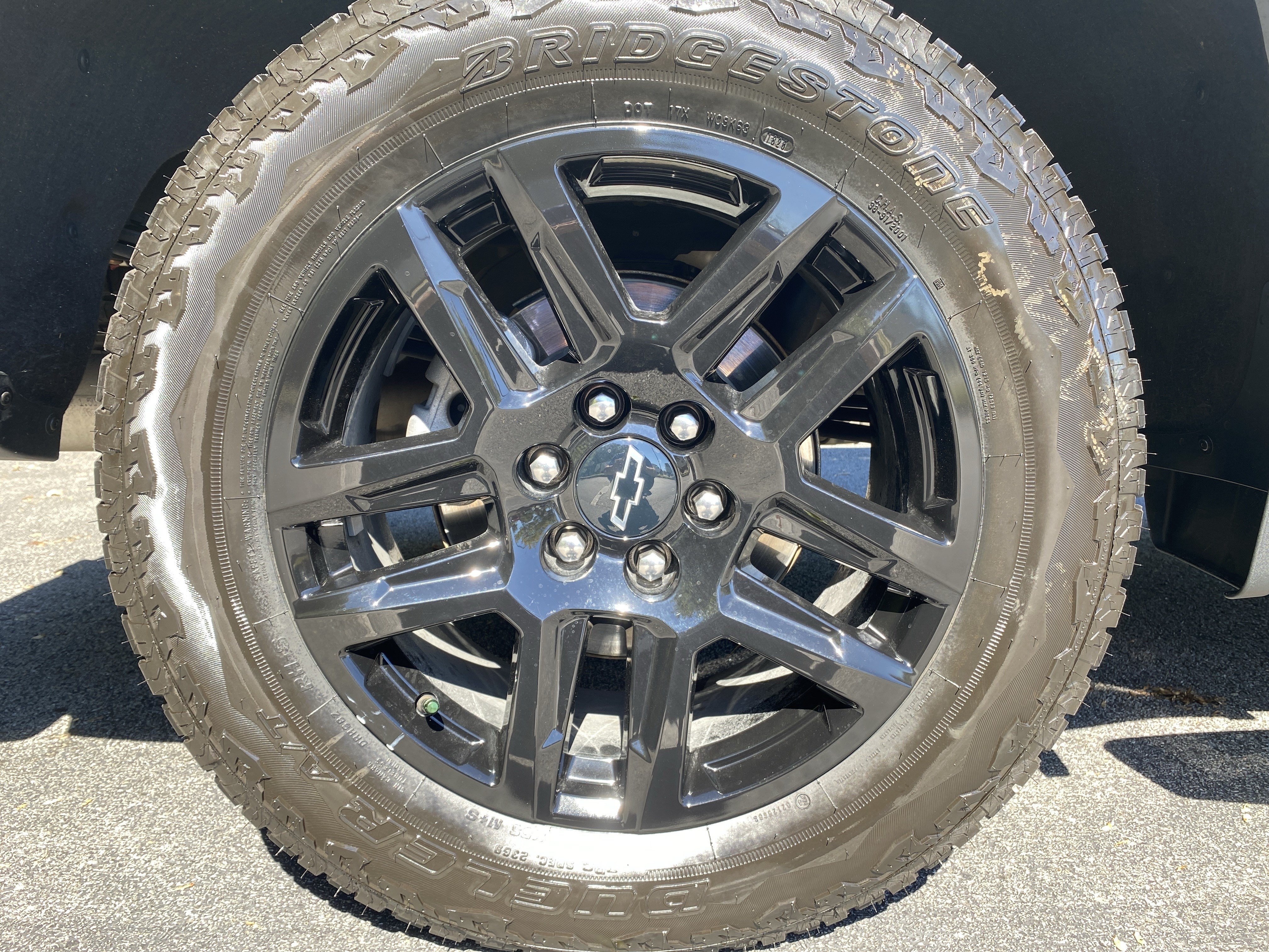 Used 2023 Chevrolet Silverado 1500 High Country w/ High Country Premium Package AWD/4WD image 20