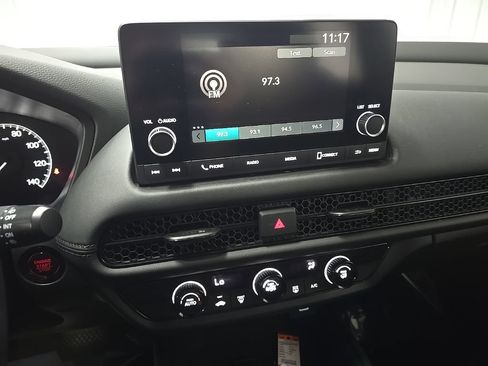 Used 2023 Honda HR-V LX image 26