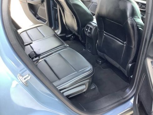 Used 2023 Ford Escape Platinum AWD/4WD image 25