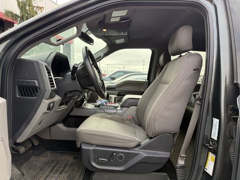 Used 2015 Ford F150 XLT w/ Equipment Group 302A Luxury image 8