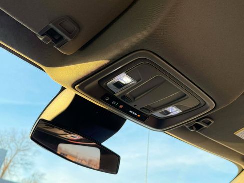 Used 2023 Chevrolet Silverado 1500 LT image 34